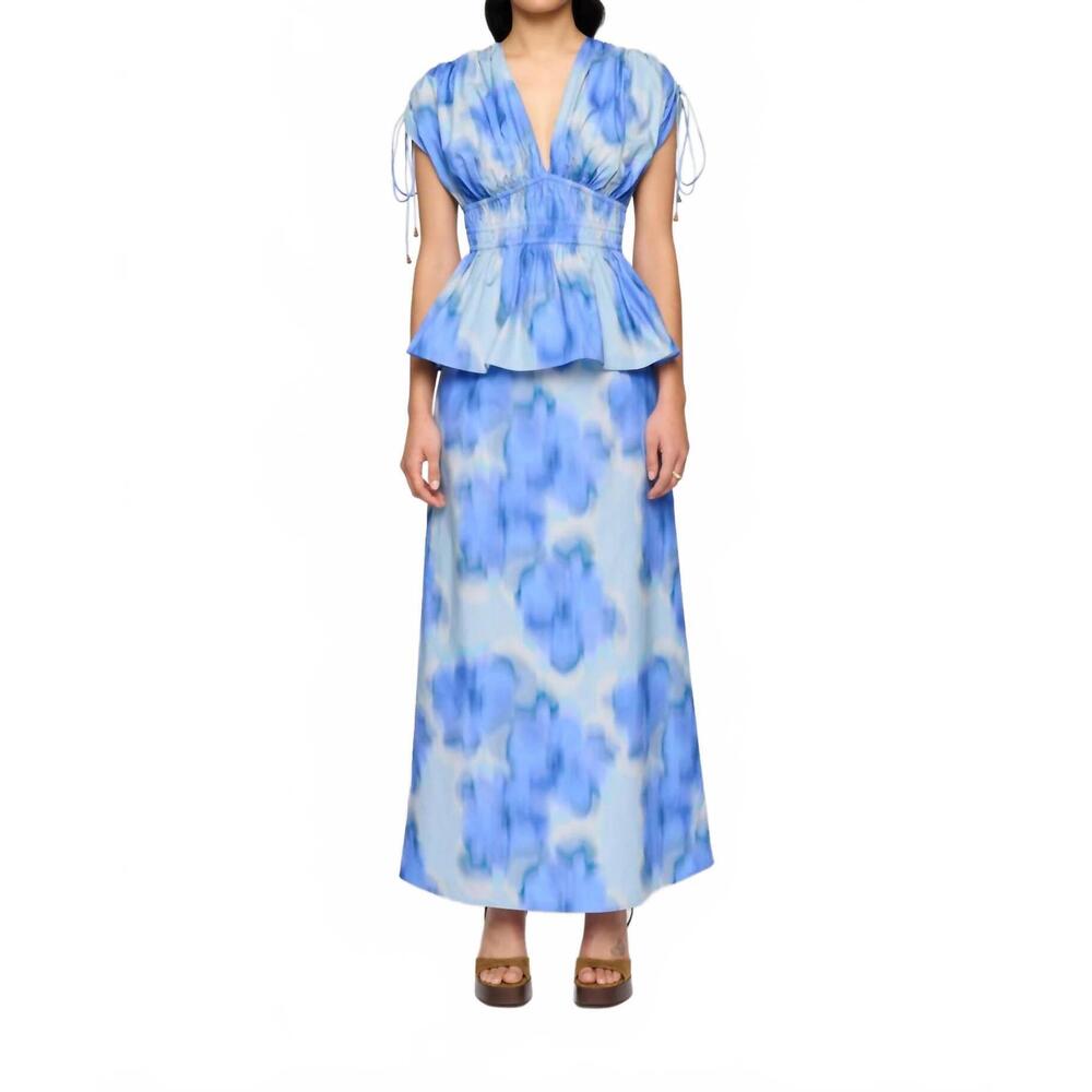 NEW CLEA savannah v-neck top in floralis blue